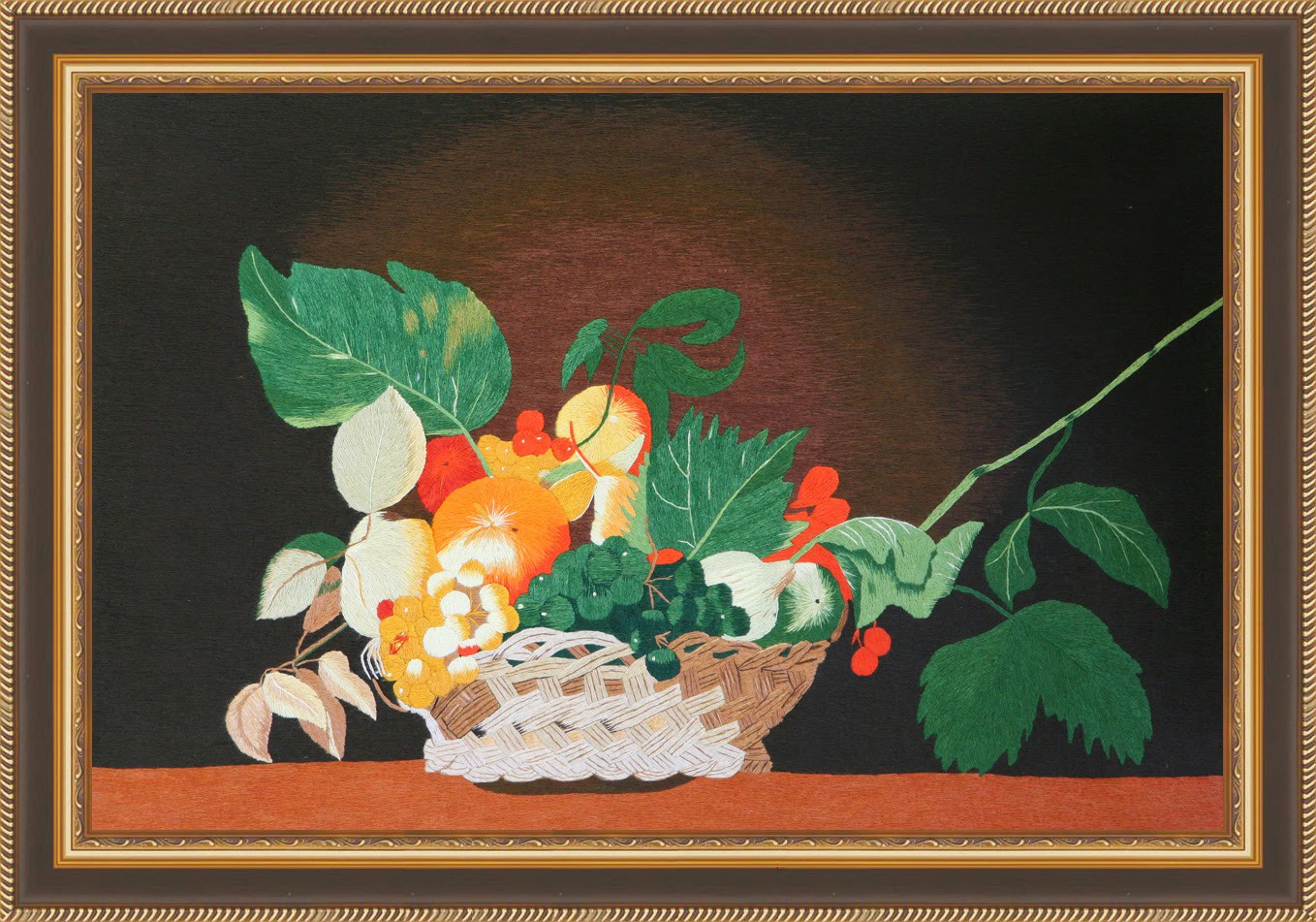 Tranh thêu tay ngũ quả 